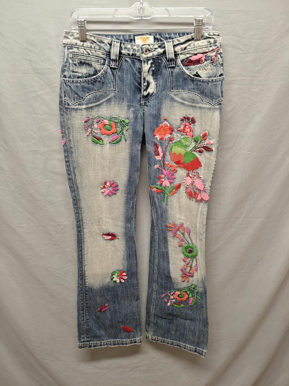 Antik Denim Jeans Womens 27 Blue Embroidered Floral Peacock Bootcut Made USA